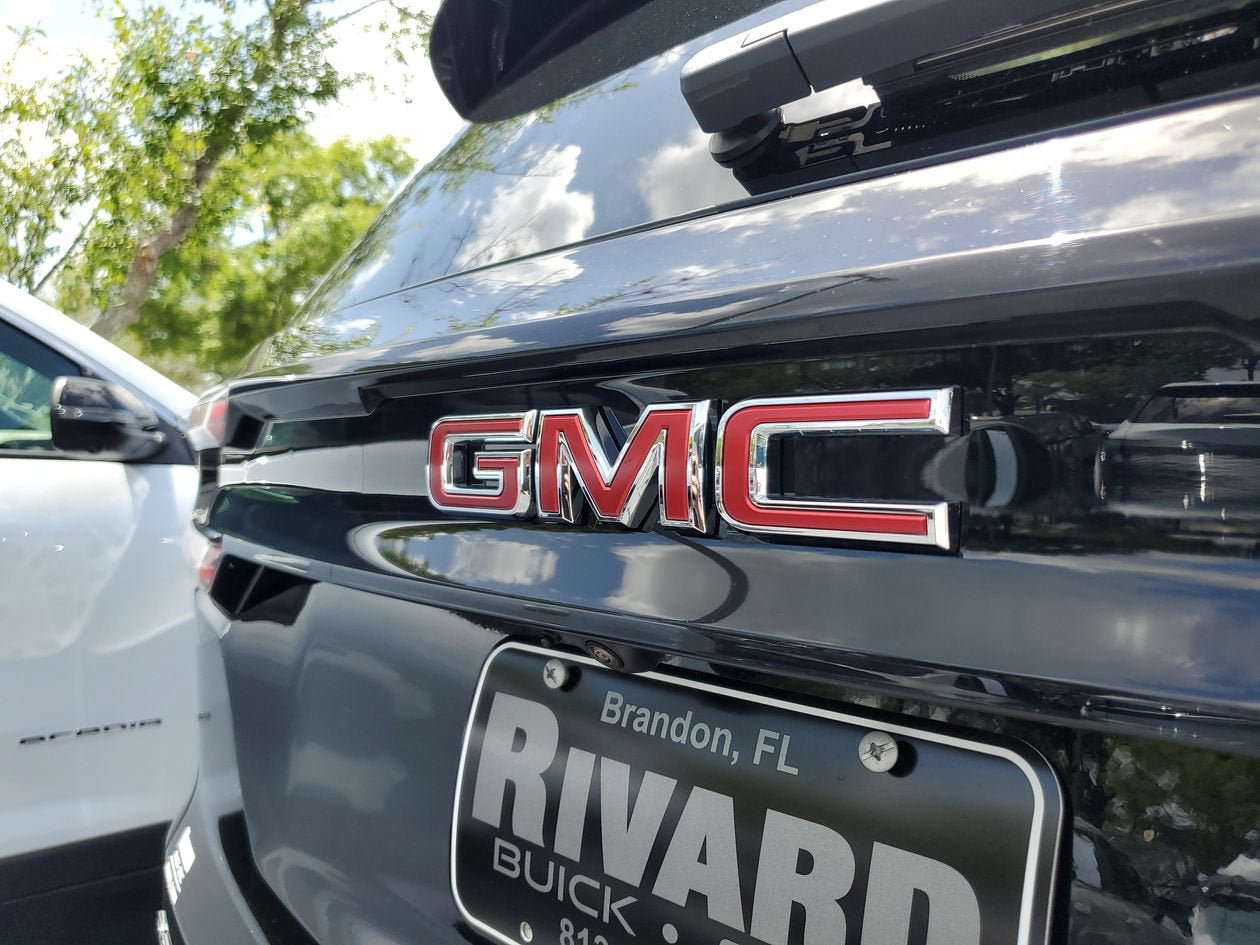 New 2026 GMC Acadia Elevation FWD image 7