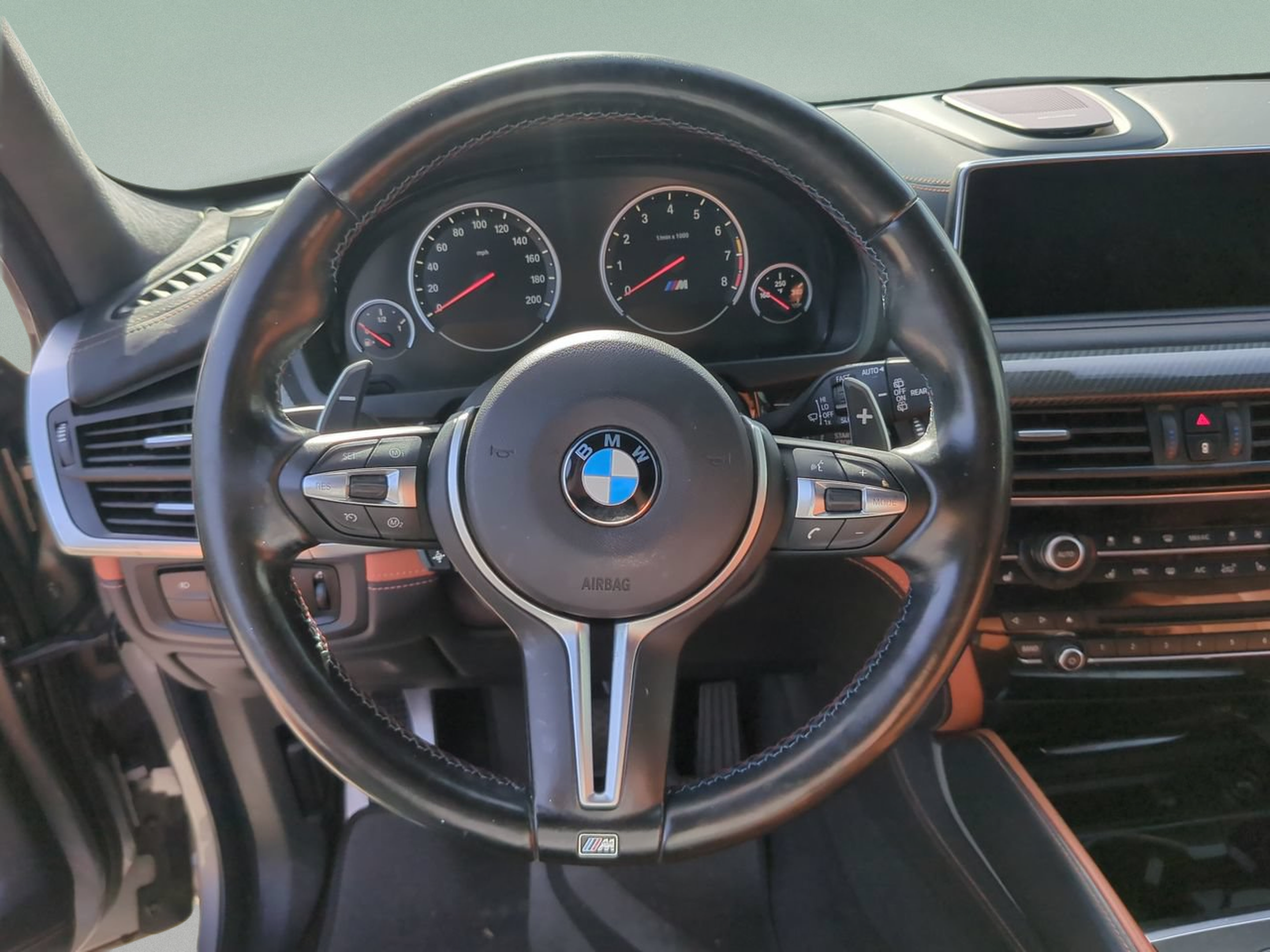Used 2018 BMW X5 M AWD/4WD image 11