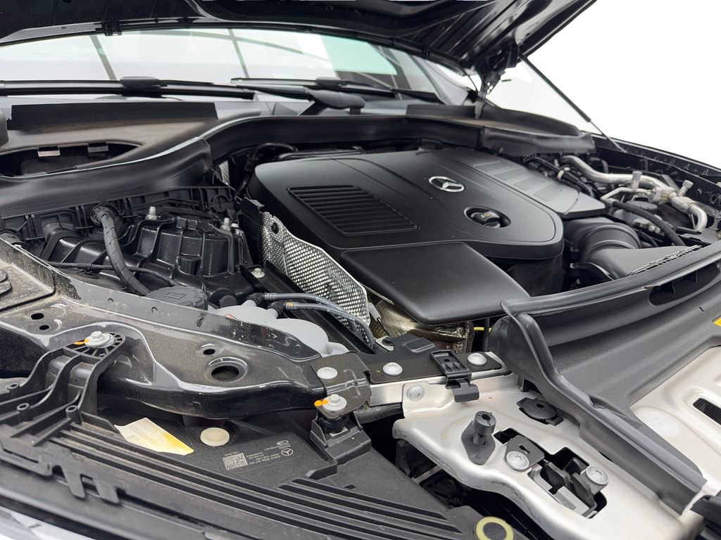 Used 2024 Mercedes-Benz GLC 300 image 13