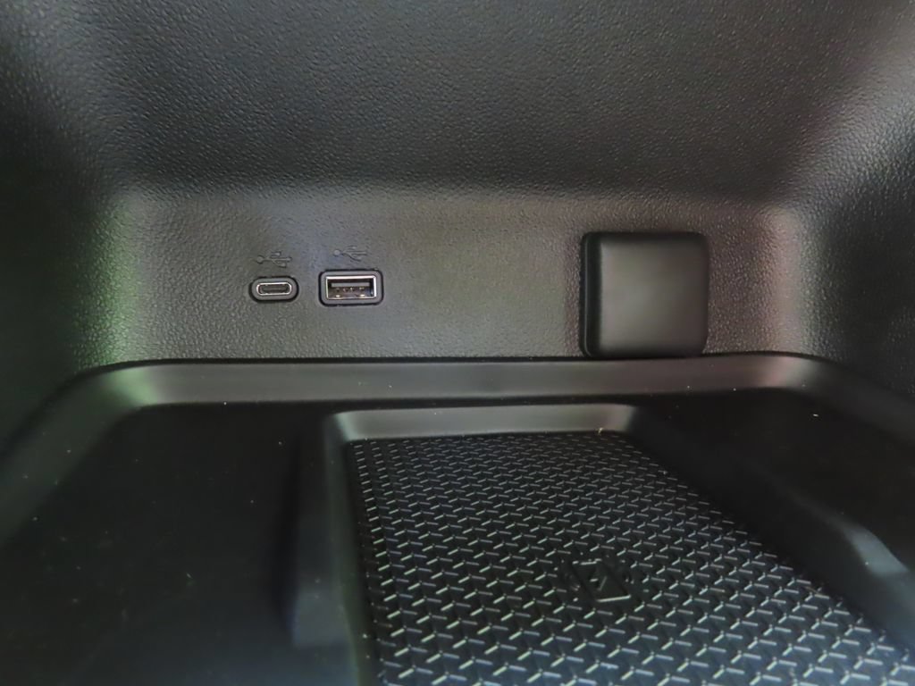 New 2026 Chevrolet Traverse RS w/ LPO, Floor Liner Package AWD/4WD image 13