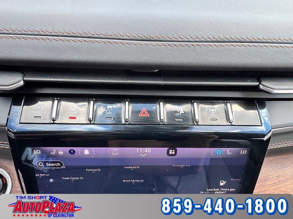 Used 2021 Jeep Grand Cherokee L Summit w/ Luxury Tech Group V AWD/4WD image 34