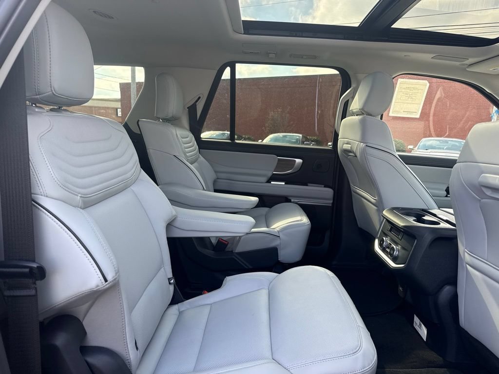 New 2025 Ford Expedition Max Platinum w/ Platinum Ultimate Package AWD/4WD image 45