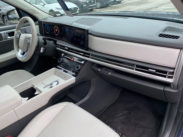 Certified 2025 Hyundai Santa Fe SEL w/ Tow & Go Package image 11