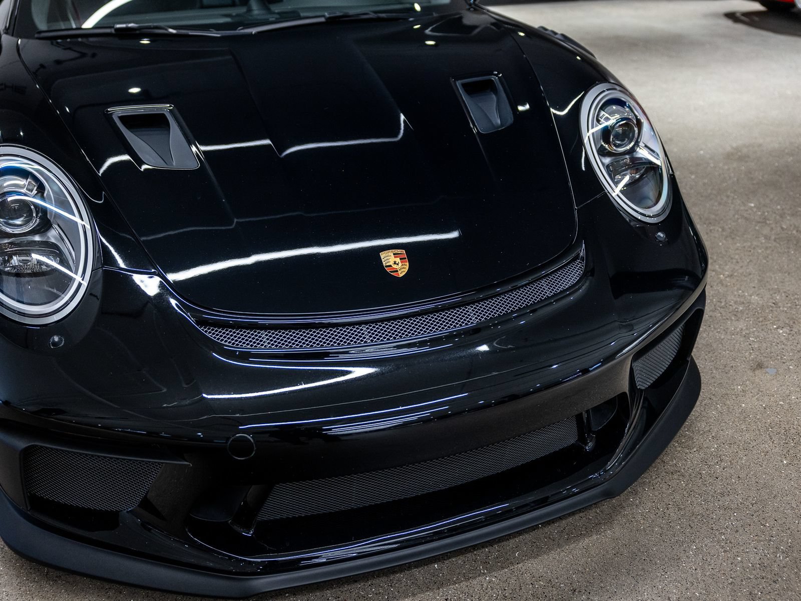 Certified 2019 Porsche 911 GT3 RS RWD image 9