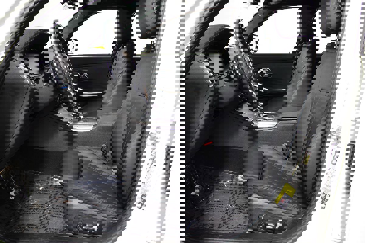 Used 2021 BMW 330e w/ M Sport Package image 8