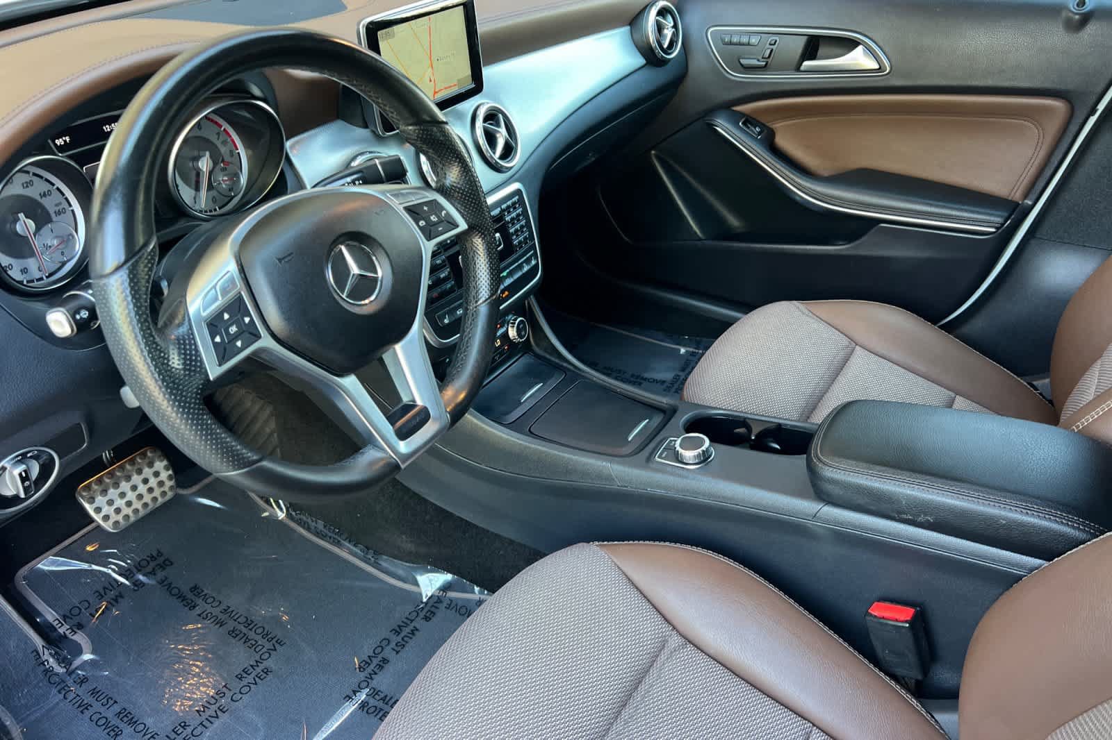 Used 2015 Mercedes-Benz GLA 250 4MATIC image 11