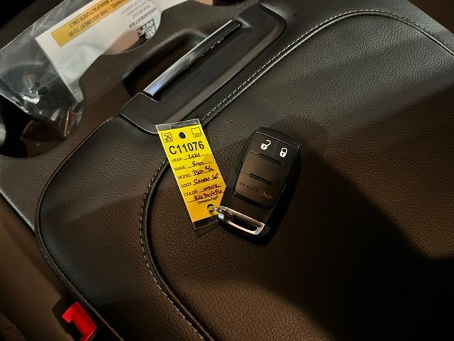 New 2024 RAM 3500 Tradesman image 39