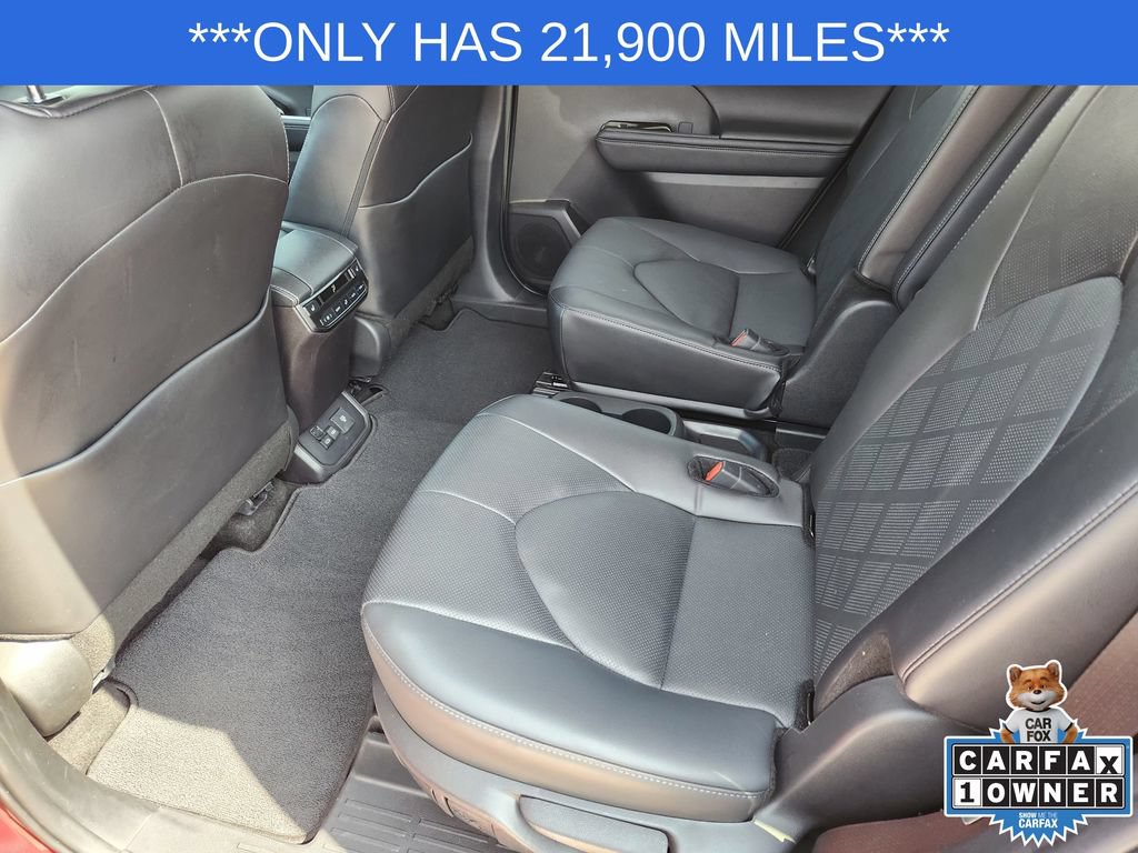 Used 2024 Toyota Highlander Platinum AWD/4WD image 31