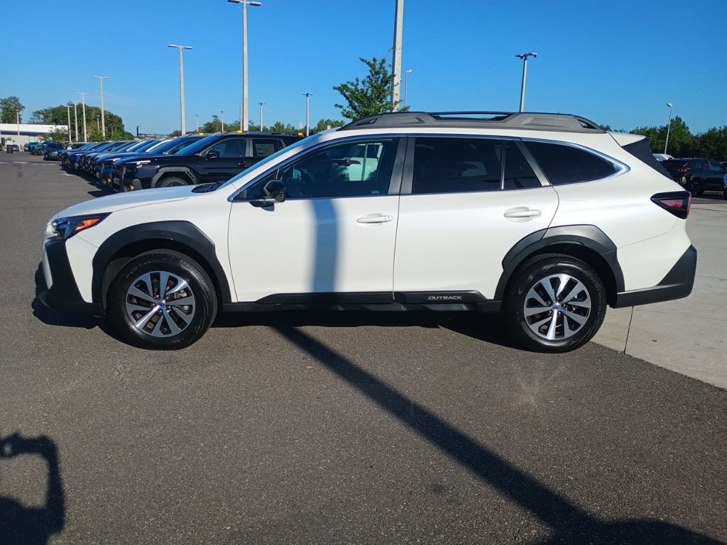 Certified 2025 Subaru Outback Premium w/ Popular Package #1A AWD/4WD image 8