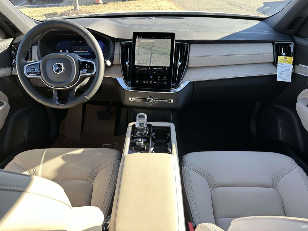 New 2026 Volvo XC90 B5 Plus w/ Protection Package Premier image 2