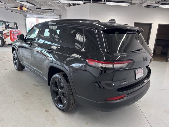 Used 2023 Jeep Grand Cherokee L Laredo image 8