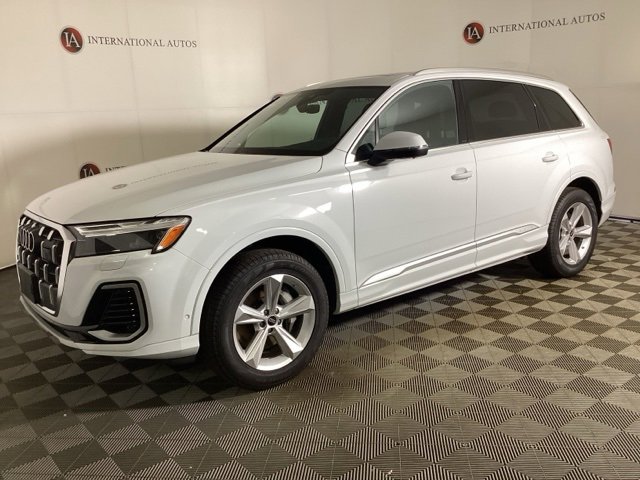Certified 2025 Audi Q7 3.0T Premium w/ Convenience Package