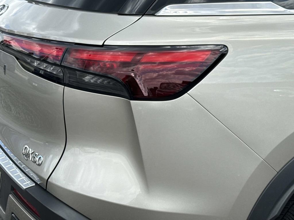 Used 2023 INFINITI QX60 Luxe w/ Cargo Package image 29