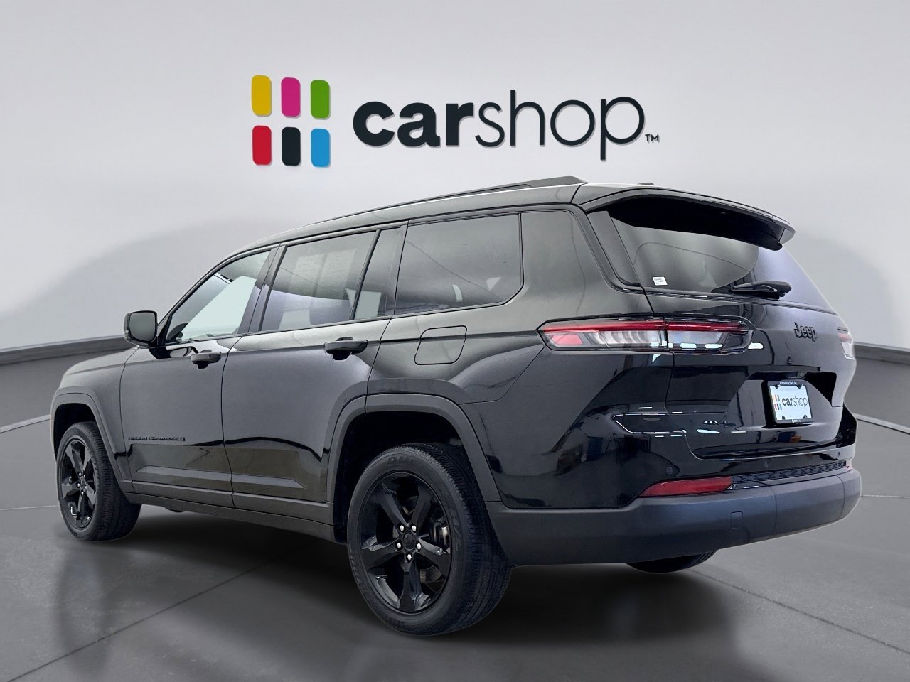 Used 2023 Jeep Grand Cherokee L Laredo image 3