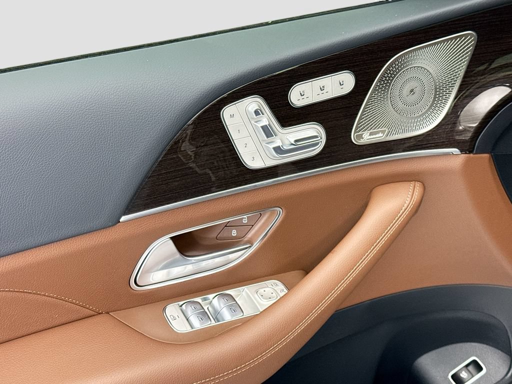 New 2026 Mercedes-Benz GLS 450 4MATIC image 23