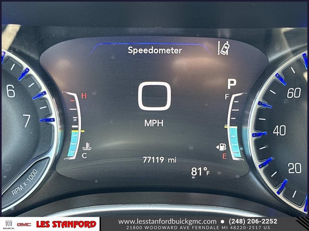 Used 2023 Chrysler Pacifica Touring-L FWD image 23