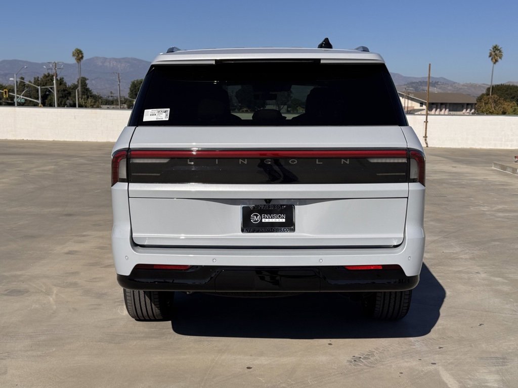 New 2025 Lincoln Navigator Black Label image 10