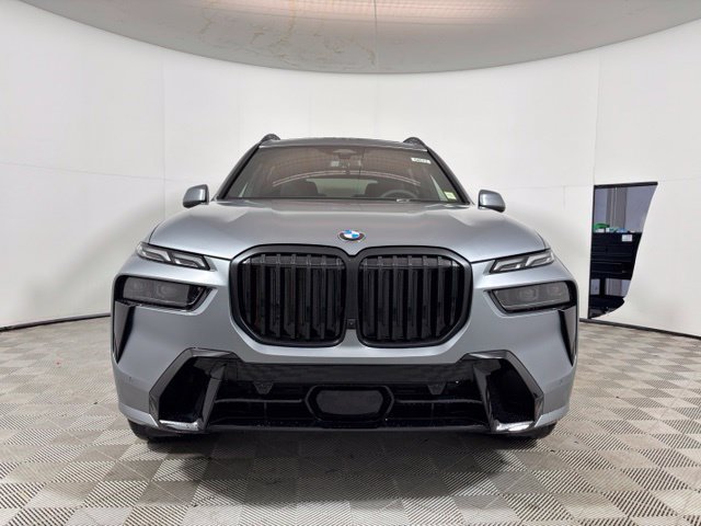 New 2027 BMW X7 xDrive40i w/ Executive Package AWD/4WD image 2