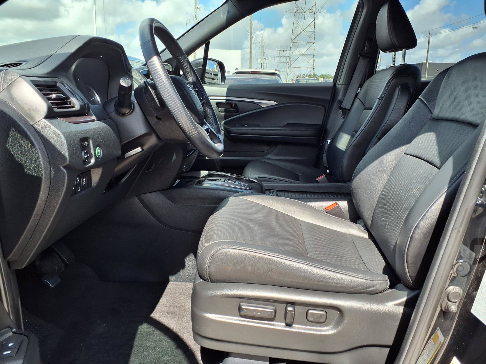 Certified 2023 Honda Passport EX-L image 11