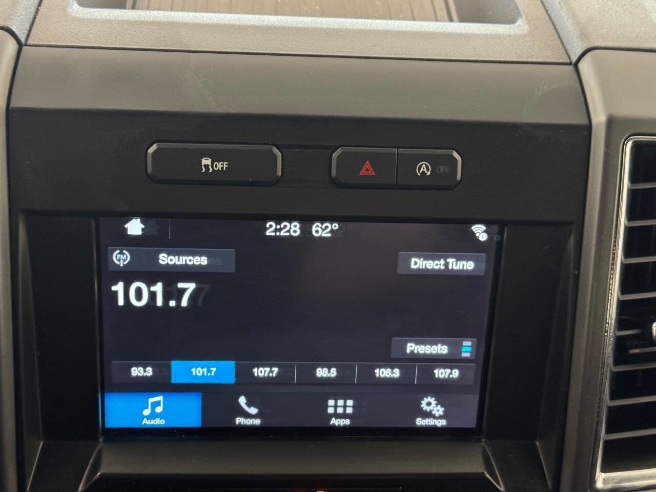 Used 2016 Ford F150 XLT w/ Equipment Group 302A Luxury image 30