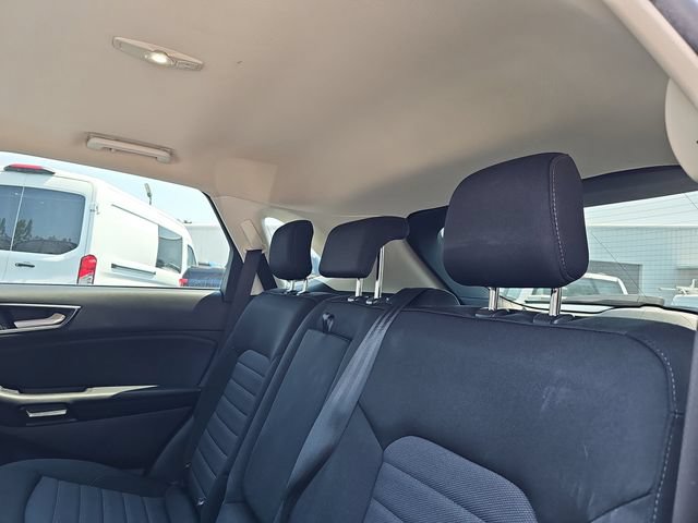Used 2020 Ford Edge SE FWD image 14