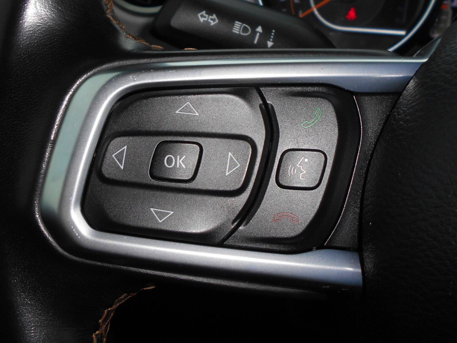 Certified 2021 Jeep Gladiator Overland AWD/4WD image 18