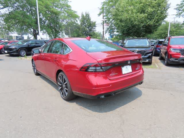 Used 2025 Honda Accord Touring image 4