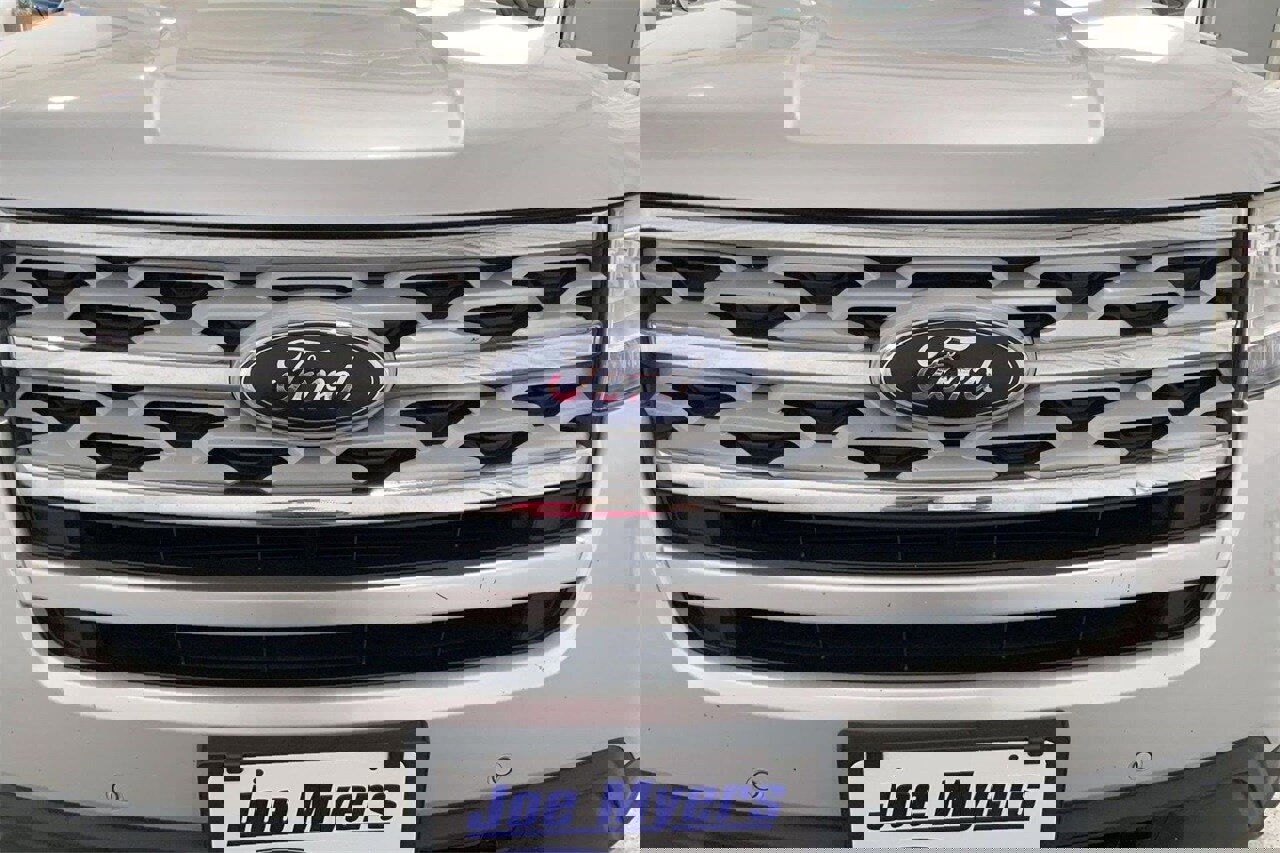 Used 2019 Ford Explorer XLT w/ Equipment Group 202A image 27