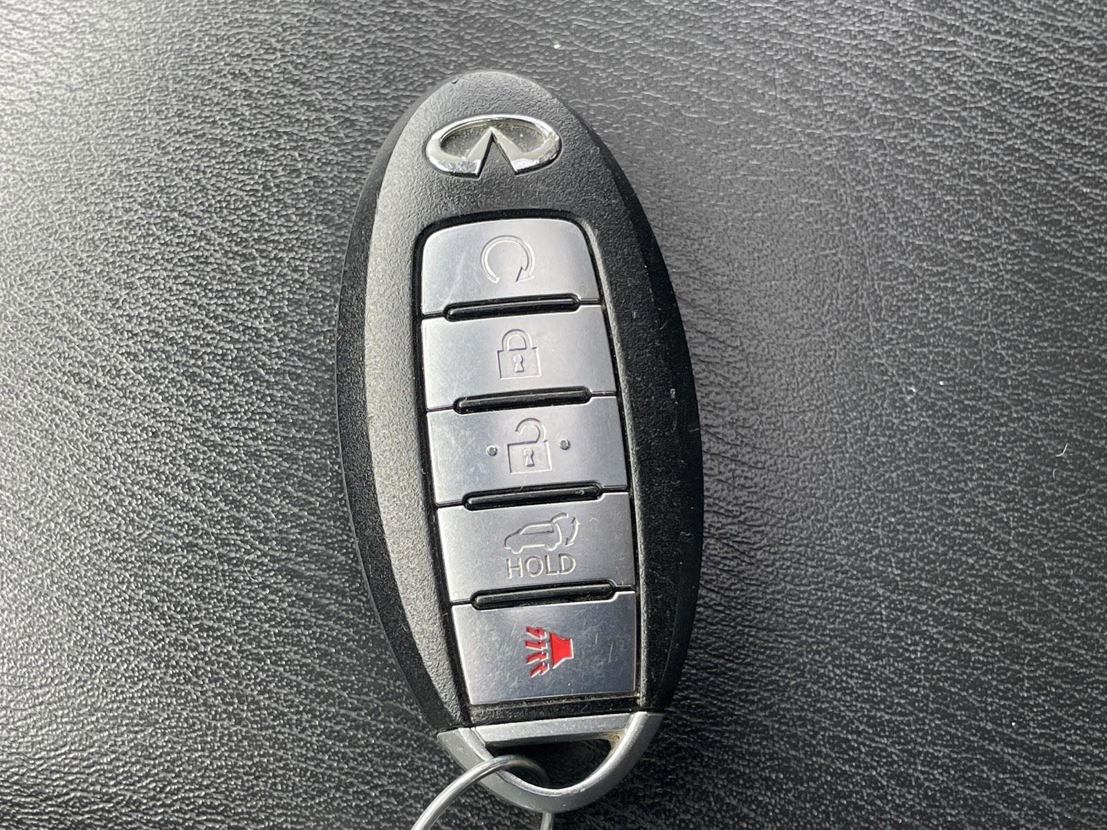 Used 2024 INFINITI QX80 Luxe image 29