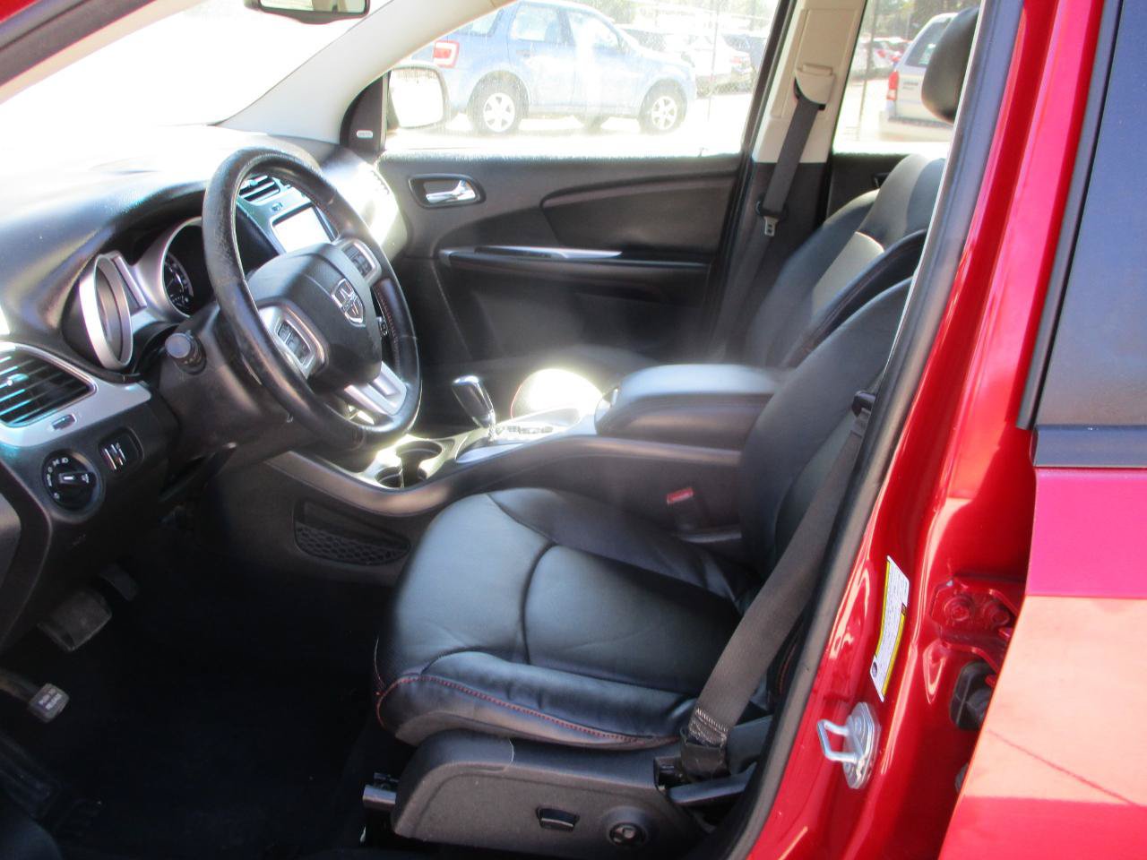 Used 2015 Dodge Journey R/T w/ Flexible Seating Group FWD image 13