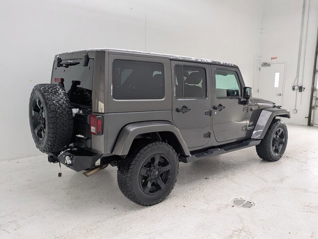 Used 2017 Jeep Wrangler Unlimited Sahara w/ Connectivity Group image 5