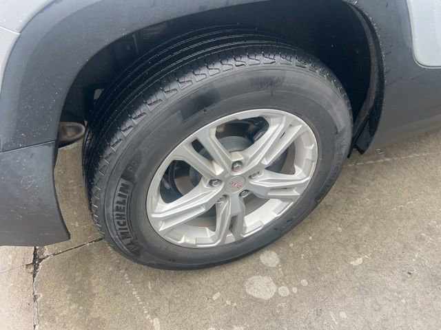 Used 2022 GMC Terrain SLE w/ Driver Convenience Package image 7