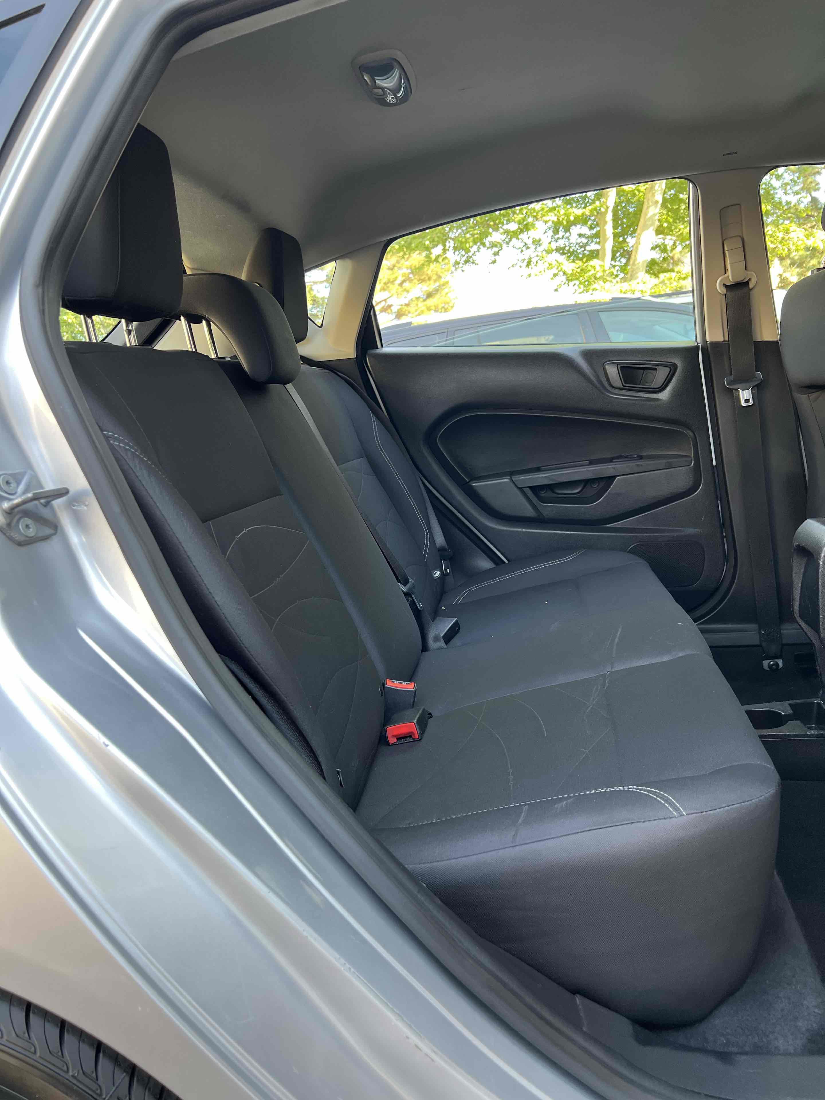 Used 2019 Ford Fiesta SE image 36