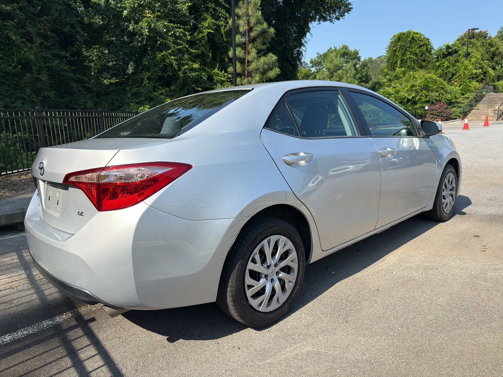 Used 2019 Toyota Corolla LE FWD image 3