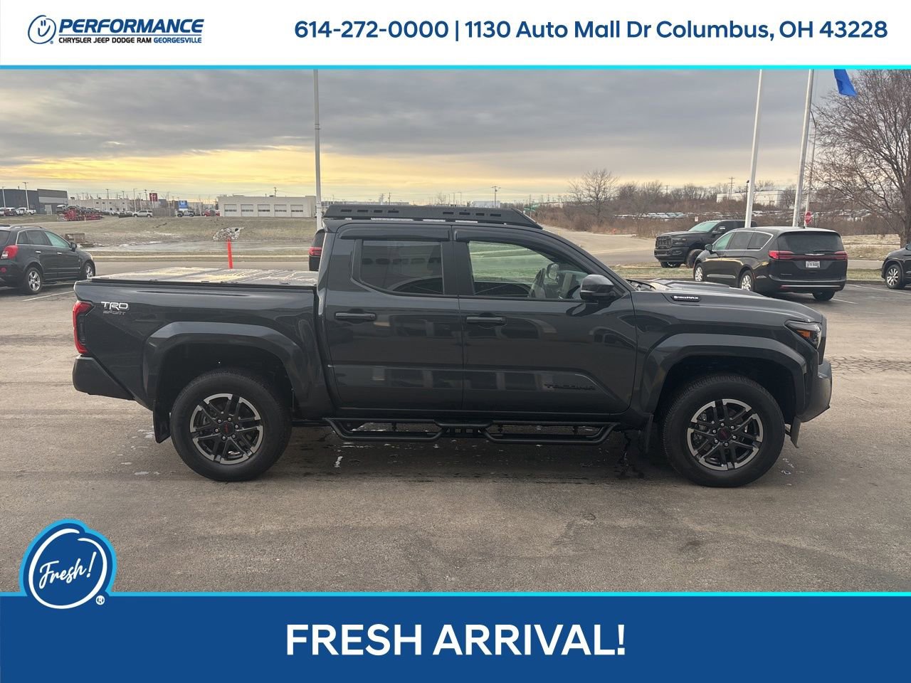 Used 2025 Toyota Tacoma TRD Sport image 3