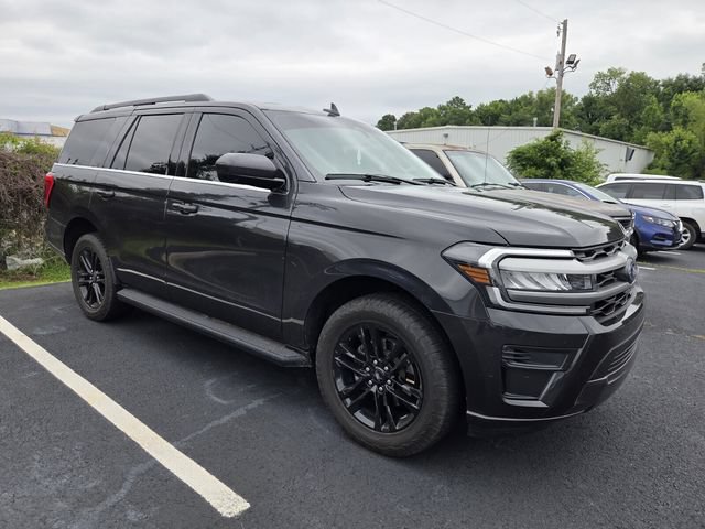 Used 2024 Ford Expedition XLT RWD image 5