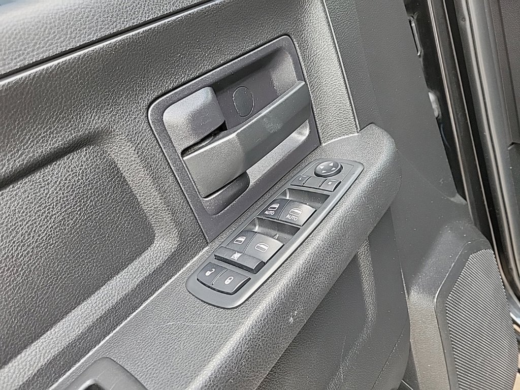Used 2017 RAM 2500 Tradesman w/ Chrome Appearance Group AWD/4WD image 25