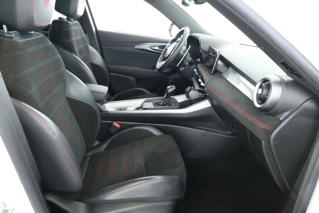 Used 2024 Alfa Romeo Tonale Veloce image 22