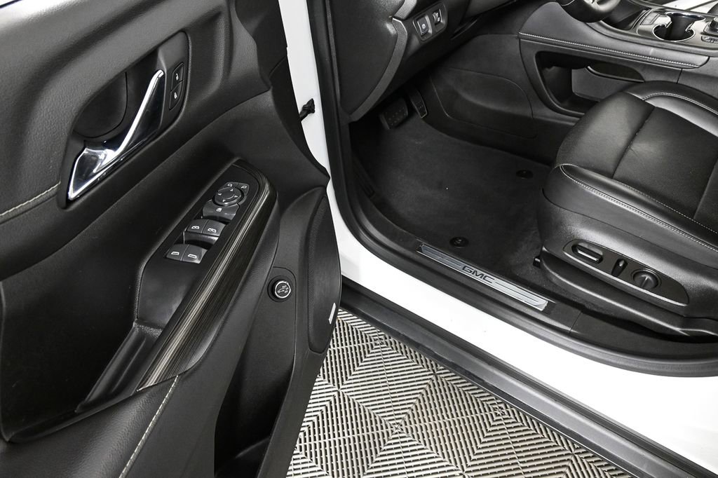 Used 2023 GMC Acadia SLT image 8