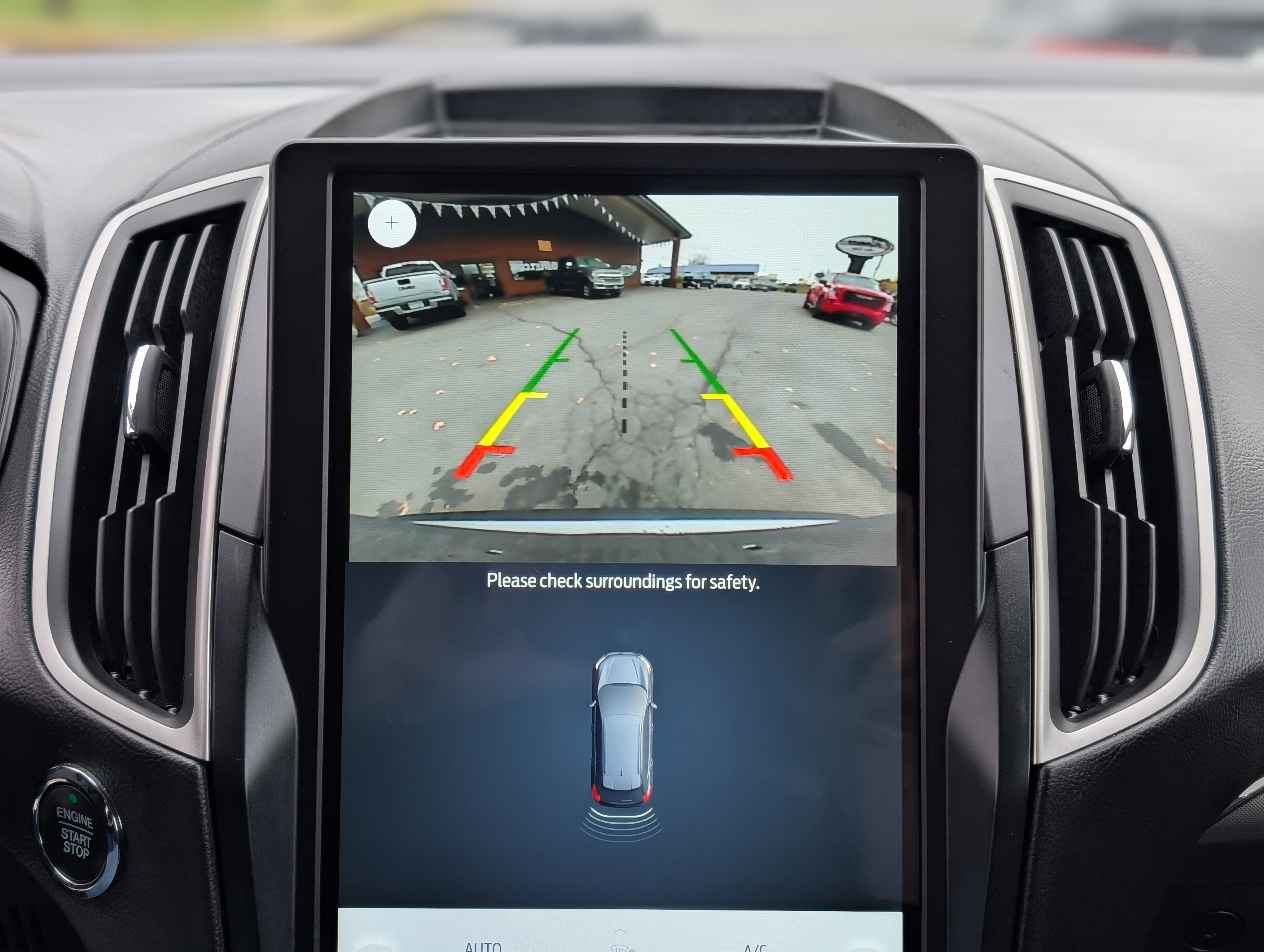 Used 2022 Ford Edge SEL w/ Convenience Package image 3