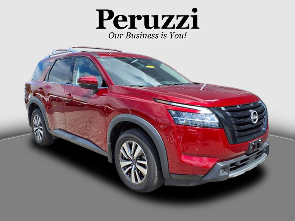 Certified 2022 Nissan Pathfinder SL w/ SL Black Package