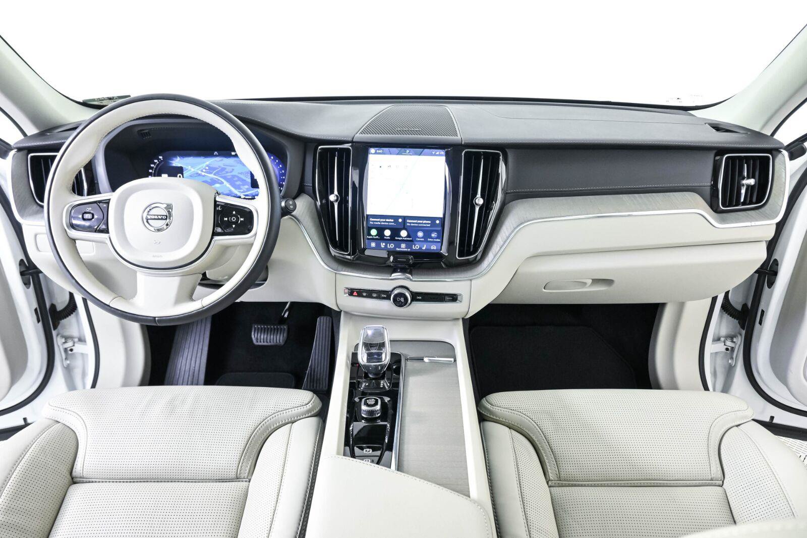 Certified 2023 Volvo XC60 B5 Ultimate FWD image 20