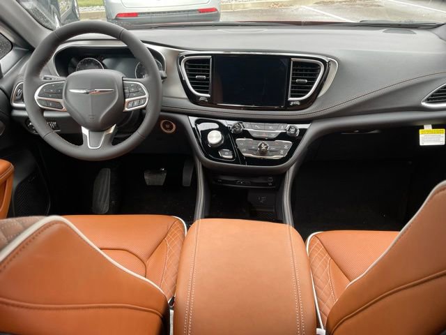 New 2026 Chrysler Pacifica Pinnacle AWD/4WD image 36