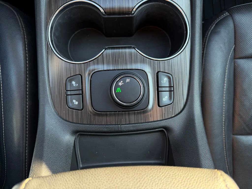 Used 2020 GMC Acadia SLT w/ LPO, Floor Liner Package image 24