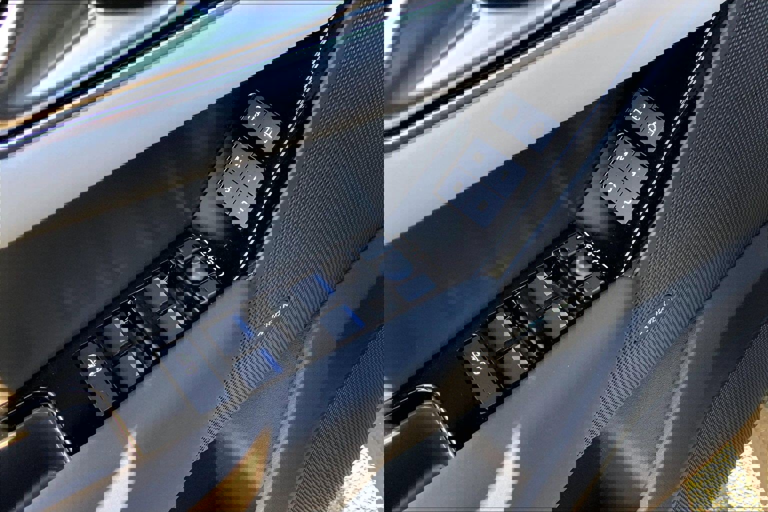 New 2026 Land Rover Range Rover Velar S image 21