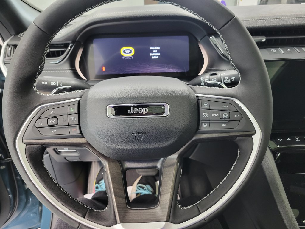 New 2026 Jeep Grand Cherokee Limited AWD/4WD image 15