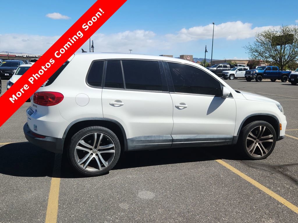 Used 2012 Volkswagen Tiguan SEL FWD image 2