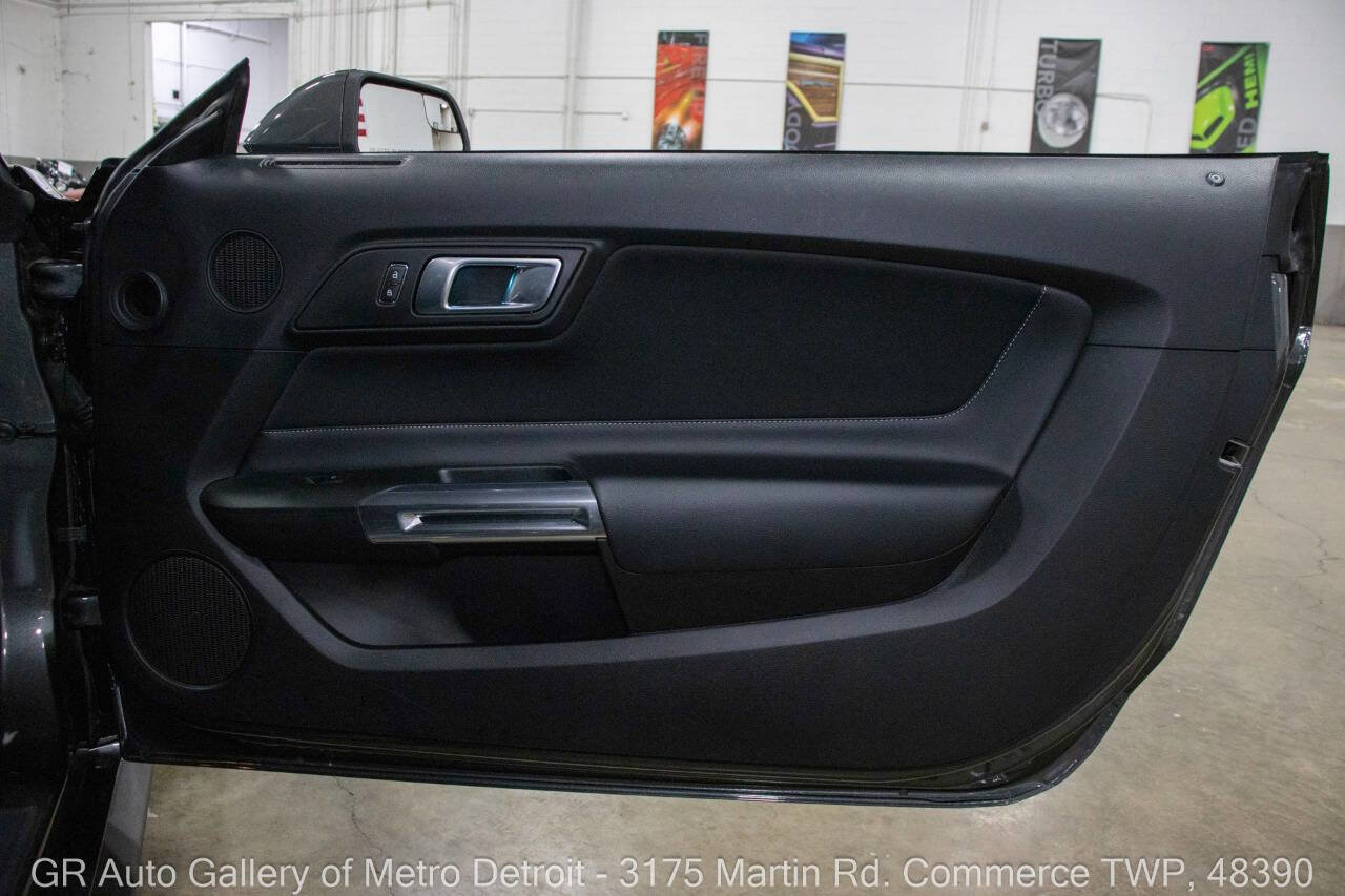 Used 2019 Ford Mustang GT w/ Performance Package - Level 2 RWD image 33