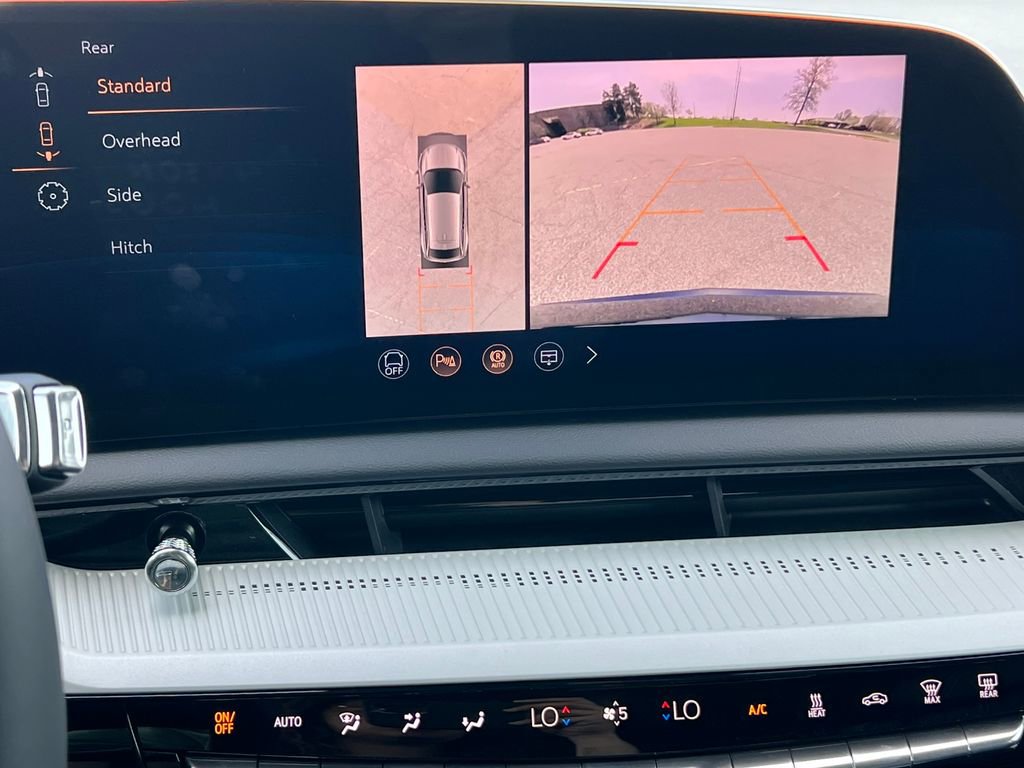New 2026 Cadillac Optiq Sport 1 w/ LPO, Floor Liner Package AWD/4WD image 24