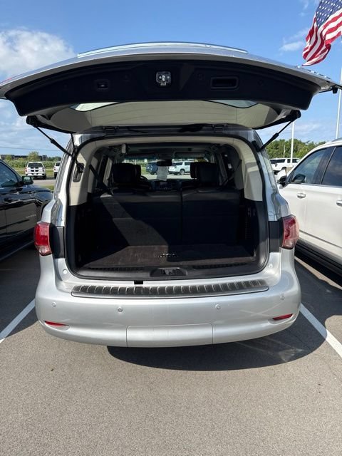 Used 2014 INFINITI QX80 4WD w/ Deluxe Touring Package image 14